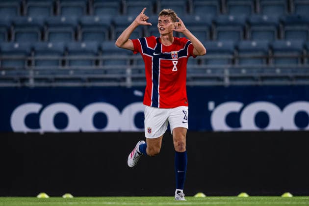 260929 Jens Hjerto-Dahl of Norway celebrates after scoring the 5-1 goal during the UEFA European Under-21 Qualifier football match between Norway and Bosnia-Herzegovina on September 29, 2026 in Stavanger. Photo: Marius Simensen BILDBYRAN COP 238 bbeng bosnia bosnia-hercegovina em kvalifisering football fotball fotboll jubel norge norway soccer U21, U 21 UEFA EURO, EM, Europameisterschaft,Fussball under-21 qualifiers Copyright: MARIUSxSIMENSEN BB260929BB441