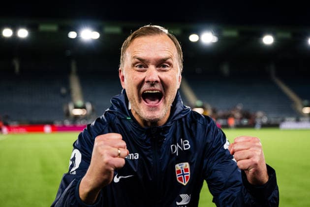 260929 Head coach Jan Peder Jalland of Norway celebrates after the UEFA European Under-21 Qualifier football match between Norway and Bosnia-Herzegovina on September 29, 2026 in Stavanger. Photo: Marius Simensen BILDBYRAN COP 238 bbeng bosnia bosnia-hercegovina em kvalifisering football fotball fotboll jubel norge norway soccer U21, U 21 UEFA EURO, EM, Europameisterschaft,Fussball under-21 qualifiers Copyright: MARIUSxSIMENSEN BB260929BB510