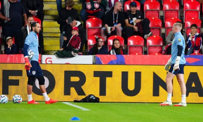England goalkeepers James Trafford and Jordan Pickford Czechia v England, UEFA Nations League, Football, Fortuna Arena, Prague, Czechia - 29 Sep 2026Prague Fortuna Arena Czech Republic  Copyright: xJavierxGarcia Shutterstockx 17175831q