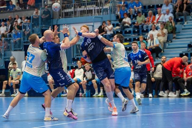 Nejc Zmavc, Kreislaeufer, (PGE Wybrzeze Gdansk 32), Tomasz Gebala, Rueckraum, (PGE Wybrzeze Gdansk 48), Kristjan Horžen, Kreislaeufer, (VfL Gummersbach 27), , VfL Gummersbach vs. PGE Wybrzeze Gdansk, EHF European League, Herren , 1. Spieltag, Saison 2026 2027, 29.09.2026 Gummersbach NRW Deutschland