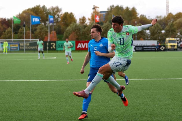 Fussball: Europa: UEFA U21, U 21 Europameisterschaft 2027 - Qualifikation, Gruppe C, 29.09.2026, 15:00 Uhr - Island U21 vs. Schweiz U21 - Throttarvöllur (Reykjavik, Island); Hlynur Freyr Karlsson (Island U21) Alessio Besio (Schweiz U21) Reykjavik Throttarvöllur Reykjavik Island Copyright: xAmiirxAmedjouax