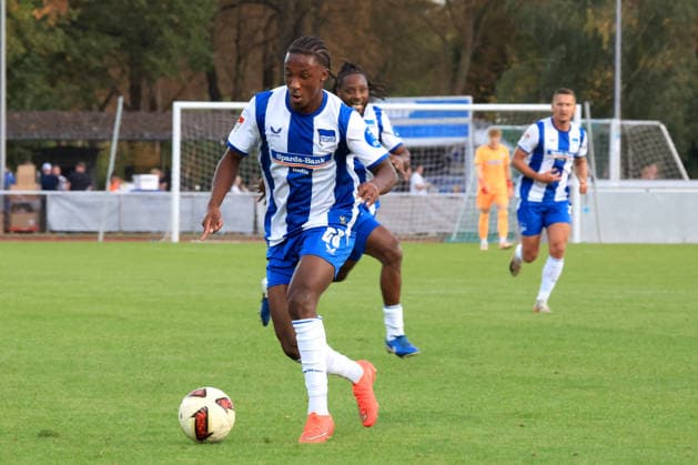 29.09.2026, DEU GER, Fussball , Testspiel, 2.Fussballbundesliga , Spieltag, Saison 2026 2027, Berliner Ernst-Reuter-Stadion, Hertha03 Zehlendorf vs. Hertha BSC Jelani Ndi ( Hertha BSC Berlin 28 ) 2. Liga: DFB DFL regulations prohibit any use of photographs as image sequences and or quasi-video) nordphoto GmbH Engler Berlin Ernst-Reuter-Stadion Berlin Deutschland Copyright: xNordphotox xEnglerx