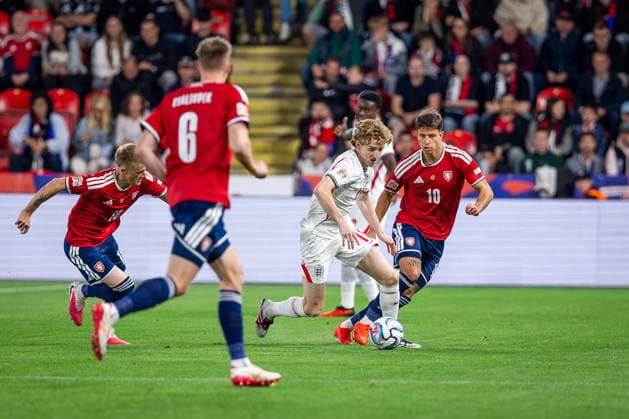CZECHIA - ENGLAND Anthony Gordon of England and Barcelona and Adam Hlozek of Czechia and TSG 1899 Hoffenheim during UEFA Nations League - League A - Group A3 - Matchday 2 - football match between Czechia and England. Fortuna Arena, Eden, Stadion, Prague, Czechia September 29, 2026. Photo by Branislav Racko Copyright: xx 080A5319