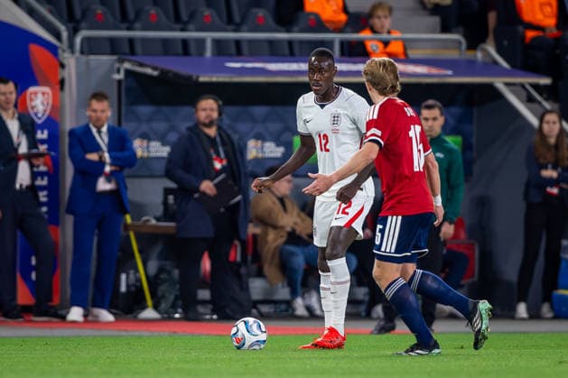 CZECHIA - ENGLAND Trevoh Chalobah of England and Como on the ball during UEFA Nations League - League A - Group A3 - Matchday 2 - football match between Czechia and England. Fortuna Arena, Eden, Stadion, Prague, Czechia September 29, 2026. Photo by Branislav Racko Copyright: xx 080A5405