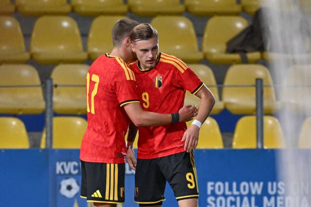 260924 Belgium U21, U 21 vs Wales U21 Norman Bassette (9) of Belgium celebrates with Romeo Vermant (17) of Belgium after scoring the 1-0 goal during a soccer game between the Under 21 national teams of Belgium and Wales on matchday 11 in group I in the qualifying of the UEFA Under 21 Championship , on Tuesday 29 September 2026 in Westerlo , Belgium .(Photo by David Catry Isosport) Westerlo Belgium  Copyright: xDavidxCatryx 20260929DC2_5416