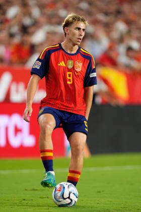 September 29, 2026, Sevilla, Sevilla, Spain: Fermin Lopez of Spain controls the ball during the UEFA Nations League 2026 27 group phase match between Spain and Croatia at Ramon Sanchez-Pizjuan stadium on September 29, 2026, in Sevilla, Spain. Spain V Croatia - UEFA Nations League 2026 27 Group A3 MD2  - ZUMAa181 20260929_zaa_a181_060 Copyright: xJoaquinxCorcherox