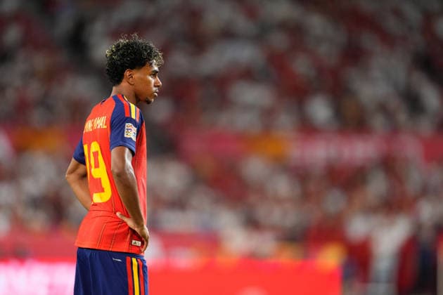 September 29, 2026, Sevilla, Sevilla, Spain: Lamine Yamal of Spain looks on during the UEFA Nations League 2026 27 group phase match between Spain and Croatia at Ramon Sanchez-Pizjuan stadium on September 29, 2026, in Sevilla, Spain. Sevilla Spain - ZUMAa181 20260929_zaa_a181_069 Copyright: xJoaquinxCorcherox