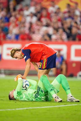 September 29, 2026, Sevilla, Sevilla, Spain: Fermin Lopez of Spain helps to Dominik Livakovic of Croatia during the UEFA Nations League 2026 27 group phase match between Spain and Croatia at Ramon Sanchez-Pizjuan stadium on September 29, 2026, in Sevilla, Spain. Spain V Croatia - UEFA Nations League 2026 27 Group A3 MD2  - ZUMAa181 20260929_zaa_a181_104 Copyright: xJoaquinxCorcherox