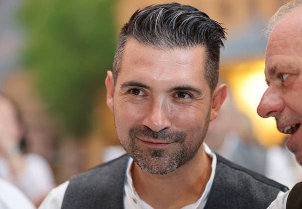 Fussball, Herren, Regionalliga Bayern, Saison 2026 2027, TSV 1860 München, Offizieller Wiesnbesuch, Hacker Festzelt Alper Kayabunar, Trainer (TSV 1860 München) Kopf, Portrait