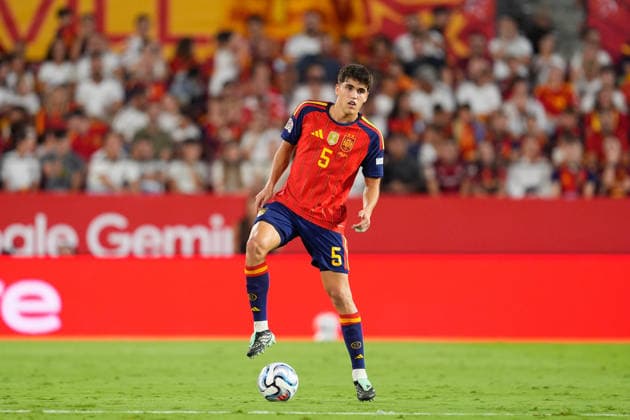 September 29, 2026, Sevilla, Sevilla, Spain: Pau Cubarsi of Spain controls the ball during the UEFA Nations League 2026 27 group phase match between Spain and Croatia at Ramon Sanchez-Pizjuan stadium on September 29, 2026, in Sevilla, Spain. Sevilla Spain - ZUMAa181 20260929_zaa_a181_109 Copyright: xJoaquinxCorcherox