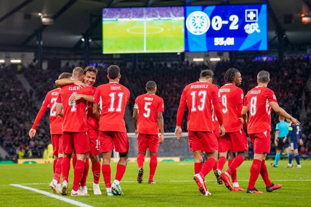 Fussball UEFA Nations League 2026 - 2027, 2. Spieltag - Schottland vs Schweiz - Hampden Park (Glasgow): Tor und Torjubel zum 0:2 durch Nico Elvedi (Schweiz, 4) Freude, Emotionen, Jubel Copyright: xJOERANxSTEINSIEKx
