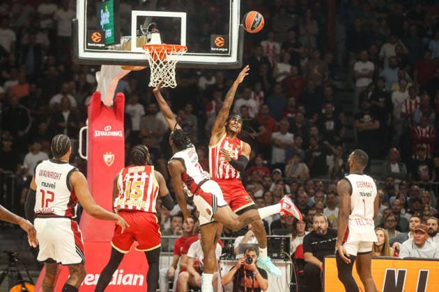 Crvena Zvezda v Hapoel Tel Aviv - EuroLeague BELGRADE, SERBIA - SEPTEMBER 29: Ebuka Izundu (15) of Crvena Zvezda in action during the 2026 2027 EuroLeague Round 2 match between Crvena zvezda and Hapoel Tel Aviv at Beogradska Arena in Belgrade, Serbia on September 29, 2026. Filip Stevanovic Anadolu Belgrade Serbia. Editorial use only. Please get in touch for any other usage.  Copyright: x2026xAnadoluxFilipxStevanovicx