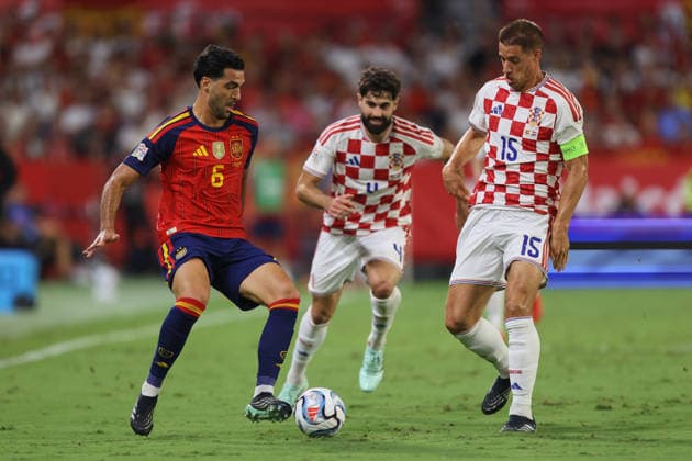 Spain v Croatia - UEFA Nations League 2026 27 Group A3 MD2 SEVILLE, SPAIN - SEPTEMBER 29: Mikel Merino of Spain competes for the ball during the UEFA Nations League 2026 27 group phase match between Spain and Croatia at Estadio Ramon Sanchez Pizjuan on September 29, 2026 in Seville, Spain. (Photo by Rafael Roman Photo Players Images Magara Press) Seville Sanchez Pizjuan Stadium Spain Copyright: xRafaelxRomanx