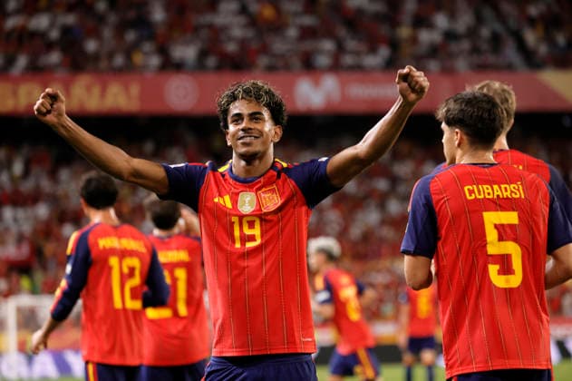 ESP: UEFA Nations League 2027 Spain v Croatia Lamine Yamal of Spain scores goal and celebrates during the UEFA Nations League 2027 between Spain v Croatia played at Ramon Sanchez-Pizjuan Stadium , Sevilla on September 29, 2026 in Spain Seville Spain Copyright: xAgenciaxLOFx