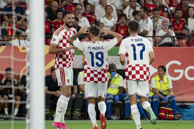 SEVILLE, SPAIN - SEPTEMBER 29: Croatian players celebrate Dion Beljo (N20) goal during the UEFA Nations League match between Spain and Croatia at the Stadium Ramon Sanchez Pizjuan on the 29th of September, 2026 in Sevilla, Spain Copyright: xAndresxLopezxSheridanxx xSPPx Sportspressphoto_SPR242926