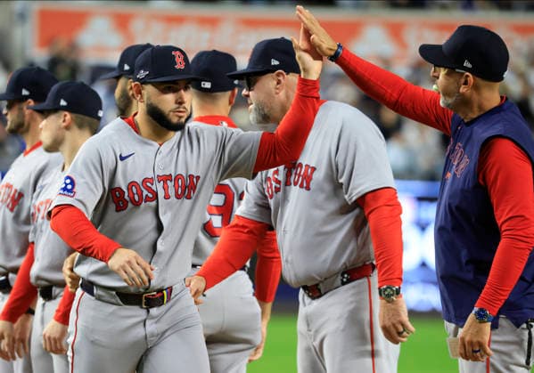 Boston Red Sox right fielder Wilyer Abreu (52) greets teammates before the start of an MLB, Baseball Herren, USA American League Wild Card game against the New York Yankees at Yankee Stadium in New York City, on Tuesday, September 29, 2026.  NYP20260929708 COREYxSIPKIN