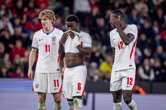 CZECHIA - ENGLAND Marc Guehi of England and Manchester City, Anthony Gordon of England and Barcelona, Trevoh Chalobah of England and Como during UEFA Nations League - League A - Group A3 - Matchday 2 - football match between Czechia and England. Fortuna Arena, Eden, Stadion, Prague, Czechia September 29, 2026. Photo by Branislav Racko Copyright: xx 080A6819