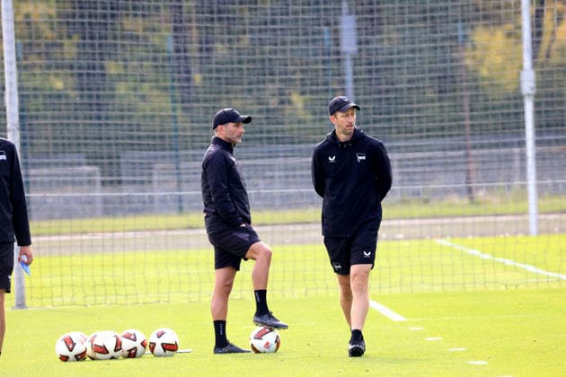 30.09.2026, DEU GER, Fussball , 2.Fussballbundesliga, Saison 2026 2027, Sportforum, Hertha BSC, Training Cheftrainer Stefan Leitl ( Hertha BSC Berlin ), Co-Trainer Andreas Schumacher ( Hertha BSC Berlin ) 2. Liga: DFB DFL regulations prohibit any use of photographs as image sequences and or quasi-video) nordphoto GmbH Engler Berlin Sportforum Berlin Deutschland Copyright: xNordphotox xEnglerx