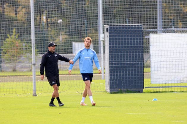 30.09.2026, DEU GER, Fussball , 2.Fussballbundesliga, Saison 2026 2027, Sportforum, Hertha BSC, Training Cheftrainer Stefan Leitl ( Hertha BSC Berlin ), Pascal Klemens ( Hertha BSC Berlin 41 ) 2. Liga: DFB DFL regulations prohibit any use of photographs as image sequences and or quasi-video) nordphoto GmbH Engler Berlin Sportforum Berlin Deutschland Copyright: xNordphotox xEnglerx