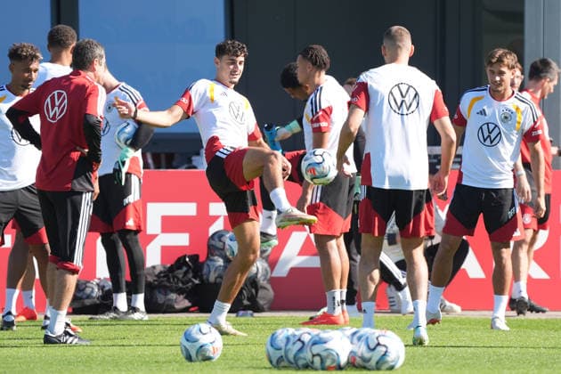 Aleksandar Pavlovic (Deutschland Germany) - Herzo Base 30.09.2026: Deutsche Nationalmannschaft Nations League Vorbereitung, Home Ground, HerzoBase, World of Adidas, Herzogenaurach