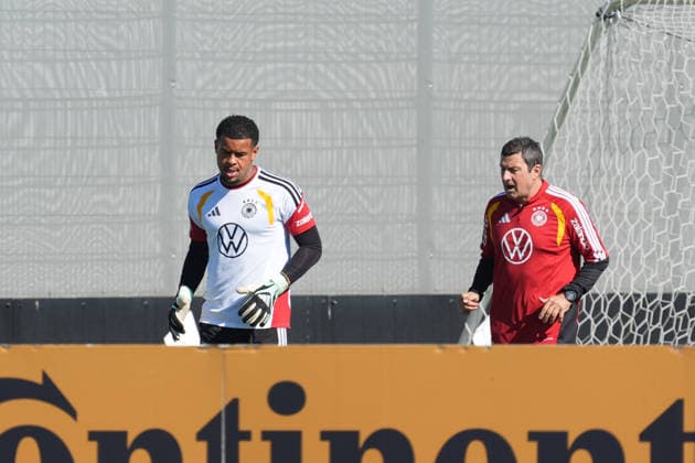 Torwart Noah Atubolu (Deutschland Germany) im Einzeltraining wie vor den anderen beiden Spielen Marc-Andre ter Stegen und Torwart Goalie Alexander Nübel (Deutschland Germany), die dann den Einsatz bekamen - Herzo Base 30.09.2026: Deutsche Nationalmannschaft Nations League Vorbereitung, Home Ground, HerzoBase, World of Adidas, Herzogenaurach