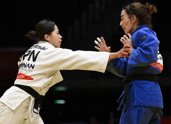 Aichi-Nagoya Asian Games: Judo Japan s Mitsuki Kondo (white) competes against Abiba Abuzhakynova of Kazakhstan in the Aichi-Nagoya Asian Games women s judo 48-kilogram final at Aichi International Arena in Nagoya, central Japan, on Sept. 30, 2026.  A14AA0005629480P