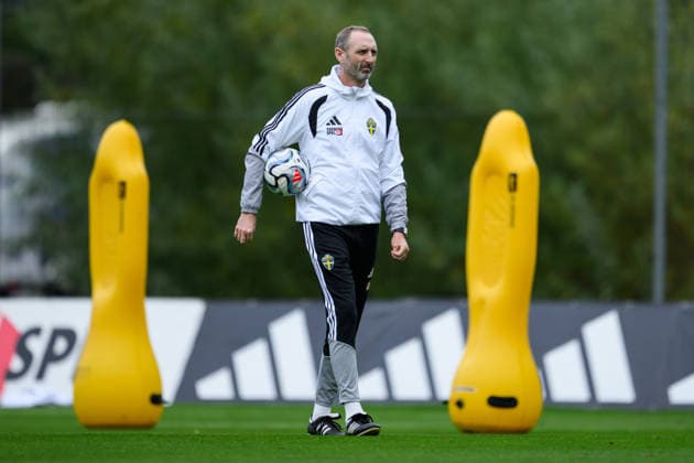 260930 Assistant coach Andreas Georgson of the Swedish men s national football team at a training session on September 30, 2026 in Stockholm. Photo: Jesper Zerman BILDBYRAN kod JZ JZ0762 fotboll football soccer fotball nations league uefa nations league träning practice training sverige sweden sverige a bbeng Copyright: JESPERxZERMAN BB260930JZ007