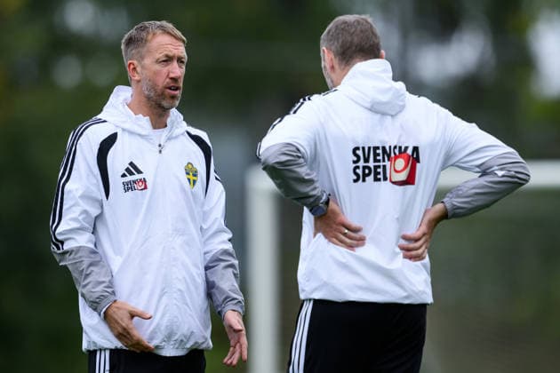 260930 Head coach Graham Potter and Assistant coach Andreas Georgson of the Swedish men s national football team at a training session on September 30, 2026 in Stockholm. Photo: Jesper Zerman BILDBYRAN kod JZ JZ0762 fotboll football soccer fotball nations league uefa nations league träning practice training sverige sweden sverige a bbeng Copyright: JESPERxZERMAN BB260930JZ014