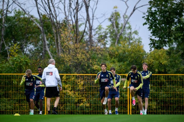 260930 Sebastian Nanasi, Paulos Abraham, John Mellberg, Hampus Skoglund, Elliot Stroud and Alexander Bernhardsson of the Swedish men s national football team at a training session on September 30, 2026 in Stockholm. Photo: Jesper Zerman BILDBYRAN kod JZ JZ0762 fotboll football soccer fotball nations league uefa nations league träning practice training sverige sweden sverige a bbeng Copyright: JESPERxZERMAN BB260930JZ025