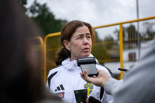 260930 Media officer Petra ThorÃ n of the Swedish men s national football team at a training session on September 30, 2026 in Stockholm. Photo: Jesper Zerman BILDBYRAN kod JZ JZ0762 fotboll football soccer fotball nations league uefa nations league träning practice training sverige sweden sverige a bbeng Copyright: JESPERxZERMAN BB260930JZ027