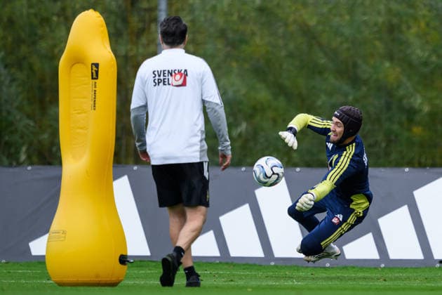 260930 goalkeeper Noel Törnqvist of the Swedish men s national football team at a training session on September 30, 2026 in Stockholm. Photo: Jesper Zerman BILDBYRAN kod JZ JZ0762 fotboll football soccer fotball nations league uefa nations league träning practice training sverige sweden sverige a bbeng Copyright: JESPERxZERMAN BB260930JZ035