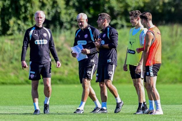 Co-Trainer Jens Schuster Co-Trainer Peter Nemeth Trainer Marcel Rapp Kaars Martijn Arkadiusz Pyrka ( Pauli ) Deutschland , Hamburg , Trainingsgelände an der Kollaustrasse , Fussball , 2. Bundesliga , FC St Pauli