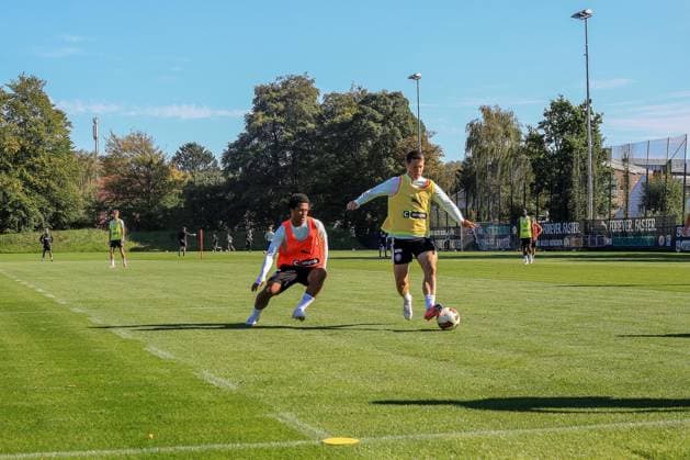 Joel Chima Fujita Rasmussen Mathias ( Pauli ) Deutschland , Hamburg , Trainingsgelände an der Kollaustrasse , Fussball , 2. Bundesliga , FC St Pauli