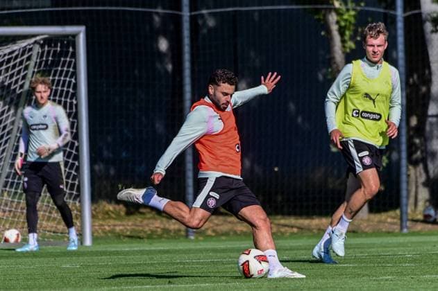 Kenan Aydin ( Pauli ) Deutschland , Hamburg , Trainingsgelände an der Kollaustrasse , Fussball , 2. Bundesliga , FC St Pauli