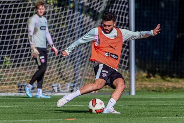 Kenan Aydin ( Pauli ) Deutschland , Hamburg , Trainingsgelände an der Kollaustrasse , Fussball , 2. Bundesliga , FC St Pauli