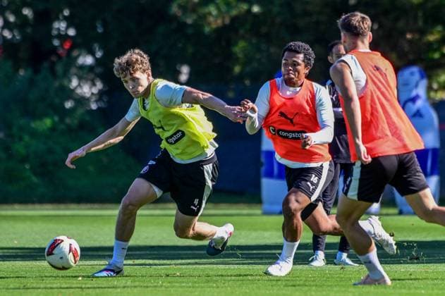 Westphal Jannik Joel Chima Fujita ( Pauli ) Deutschland , Hamburg , Trainingsgelände an der Kollaustrasse , Fussball , 2. Bundesliga , FC St Pauli