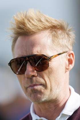 RECORD DATE NOT STATED 30th September 2026; The Old Course, St Andrews Links, St Andrews, Scotland; DP World Tour Golf, Alfred Dunhill Links Championship, Practice Day; Musician Ronan Keating walks down the first hole DavidxYoung