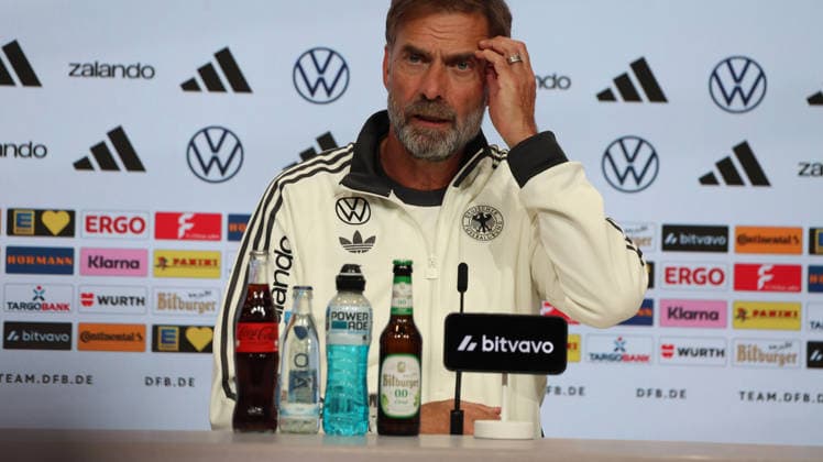 30.09.2026, xrekx, Fussball UEFA Nations League , Deutschland - Pressekonferenz mit Juergen Klopp und Jonas Urbig v.l. Jürgen Juergen Klopp Trainer (Deutschland) Muenchen