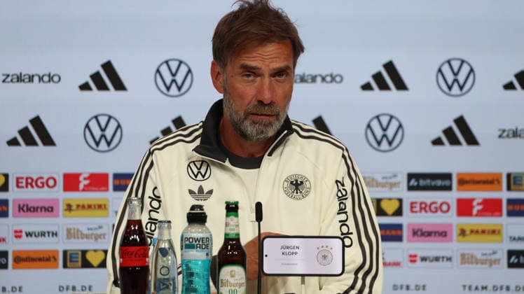 30.09.2026, xrekx, Fussball UEFA Nations League , Deutschland - Pressekonferenz mit Juergen Klopp und Jonas Urbig v.l. Jürgen Juergen Klopp Trainer (Deutschland) Muenchen