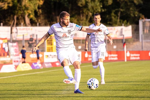 TSG Balingen vs. SSV Ulm 1846 Fußball, Fussball, Landespokal, WFV-Pokal, Achtelfinale, BIZERBA ARENA Balingen 30.09.26 Lucas Röser (SSV Ulm 1846 Fußball, 09) TSG Balingen vs. SSV Ulm 1846 Fußball, Fussball, Landespokal, WFV-Pokal, Achtelfinale, BIZERBA ARENA Balingen 30.09.26 Foto: Lucca Fundel Balingen BIZERBA ARENA Baden-Württemberg Deutschland