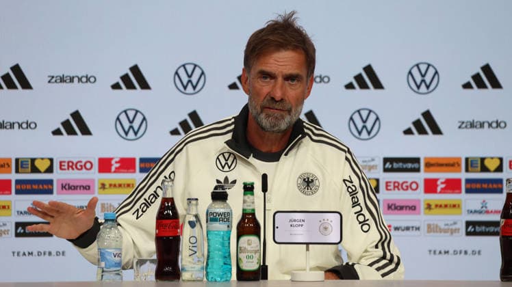 30.09.2026, xrekx, Fussball UEFA Nations League , Deutschland - Pressekonferenz mit Juergen Klopp und Jonas Urbig v.l. Jürgen Juergen Klopp Trainer (Deutschland) Muenchen