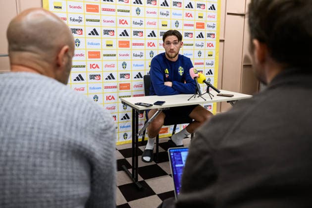 260930 goalkeeper Noel Törnqvist of the Swedish men s national football team at a press event on September 30, 2026 in Stockholm. Photo: Jesper Zerman BILDBYRAN kod JZ JZ0763 fotboll football soccer fotball nations league uefa nations league pressträff event meeting sverige sweden sverige a bbeng Copyright: JESPERxZERMAN BB260930JZ052