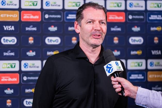 BKT EuroCup: Ratiopharm Ulm vs. Balkan Botevgrad; 30.09.2026 Ulm, GERMANY - 30. September 2026: Ty Harrelson (ratiopharm Ulm, Head-Coach) während einem Interview vor dem Spiel zwischen Ratiopharm Ulm und Balkan Botevgrad am 1. Spieltag des BKT EuroCup in der ratiopharm Arena Ulm. Copyright: xBEAUTIFULxSPORTS Steinx