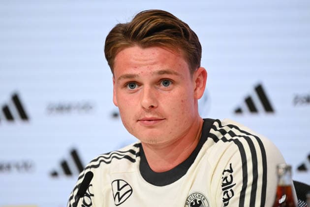 Torwart Jonas URBIG (GER), Einzelbild,angeschnittenes Einzelmotiv,Portraet,Portrait,Porträt. Pressekonferenz am 30.09.2026, Fussball Nations League Gruppenphase, Gruppe B, 3.Spieltag Deutschland (GER) - Serbien (SRB) am 01.10.2026 , ALLIANZ ARENA