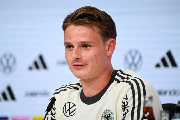 Torwart Jonas URBIG (GER), Einzelbild,angeschnittenes Einzelmotiv,Portraet,Portrait,Porträt. Pressekonferenz am 30.09.2026, Fussball Nations League Gruppenphase, Gruppe B, 3.Spieltag Deutschland (GER) - Serbien (SRB) am 01.10.2026 , ALLIANZ ARENA