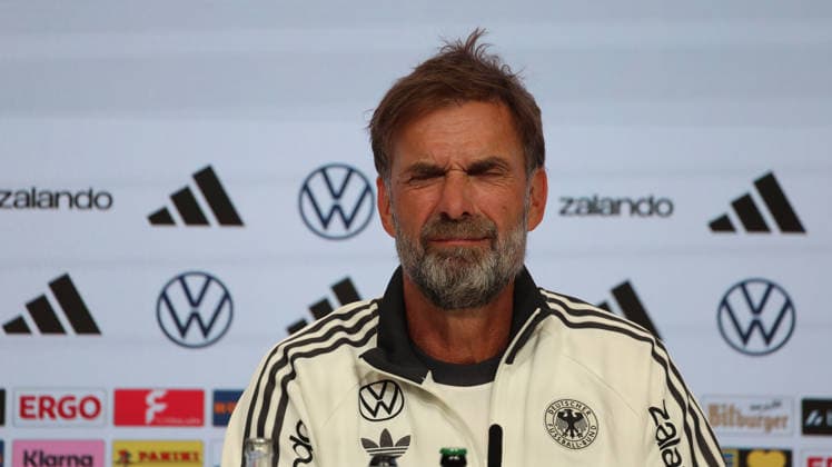 30.09.2026, xrekx, Fussball UEFA Nations League , Deutschland - Pressekonferenz mit Juergen Klopp und Jonas Urbig v.l. Jürgen Juergen Klopp Trainer (Deutschland) Muenchen