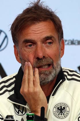 30.09.2026, xrekx, Fussball UEFA Nations League , Deutschland - Pressekonferenz mit Juergen Klopp und Jonas Urbig v.l. Jürgen Juergen Klopp Trainer (Deutschland) enttaeuscht, enttäuscht, schaut enttaeuscht, niedergeschlagen, disappointed Muenchen