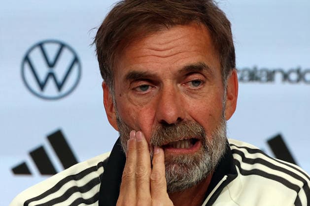 30.09.2026, xrekx, Fussball UEFA Nations League , Deutschland - Pressekonferenz mit Juergen Klopp und Jonas Urbig v.l. Jürgen Juergen Klopp Trainer (Deutschland) enttaeuscht, enttäuscht, schaut enttaeuscht, niedergeschlagen, disappointed Muenchen