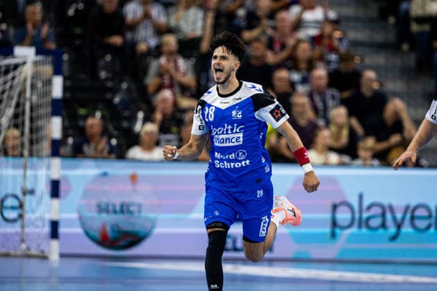 FLENSBURG, GERMANY - SEPTEMBER 30: celebration goal celebration Patrick Volz (SG Flensburg-Handewitt, 28) during the EHF European League match between SG Flensburg-Handewitt vs Fraikin BM. Granollers at GGW Arena on matchday 1 of the Group Matches Group E on September 30, 2026 in Flensburg, Germany. Schleswig-Holstein Germany Copyright: xMarioxM.xKobergx