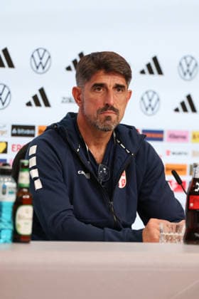 Veljko Paunovic (Serbien, Nationaltrainer) bei der Pressekonferenz, GER, Serbien Nationalmannschaft, Abschluss-Pressekonferenz, Fussball, UEFA Nations League, Saison 2026 2027, 30.09.2026, GER, Serbien Nationalmannschaft, Abschluss-Pressekonferenz, Fussball, UEFA Nations League, Saison 2026 2027, 30.09.2026 Muenchen Copyright: xEibner-Pressefoto JennixMaulx EP_JML